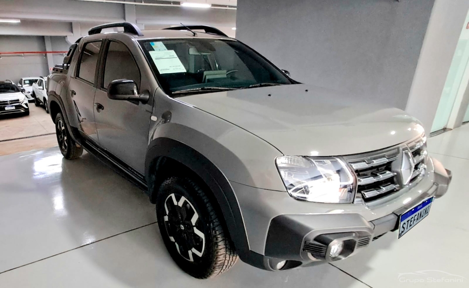 renault oroch 1.3 tce flex outsider x-tronic 4p automatico 2025