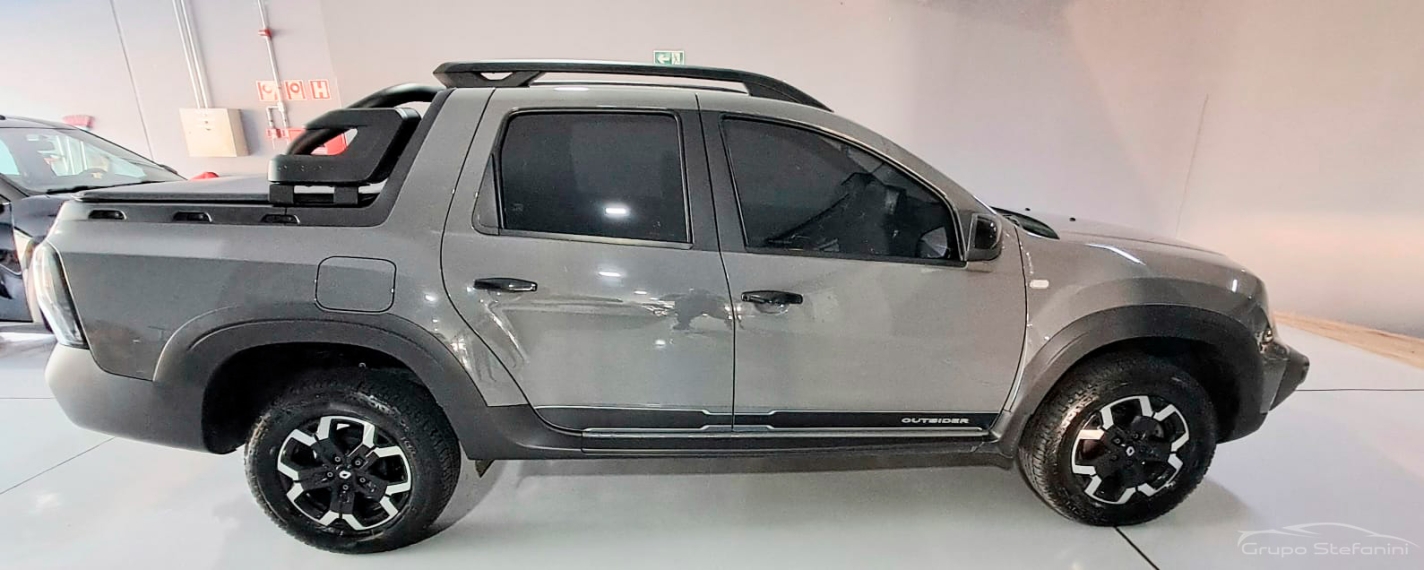 renault oroch 1.3 tce flex outsider x-tronic 4p automatico 2025