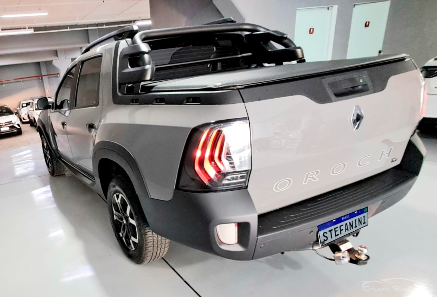 renault oroch 1.3 tce flex outsider x-tronic 4p automatico 2025