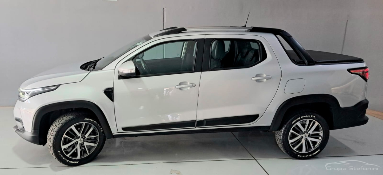 fiat strada 1.3 firefly flex volcano cd cvt 4p automatico 2022