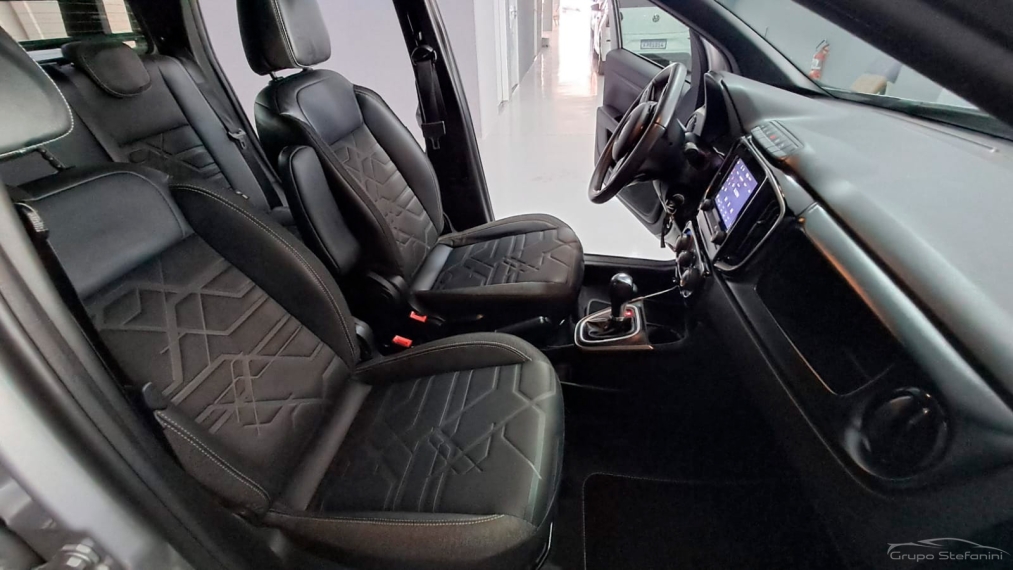 fiat strada 1.3 firefly flex volcano cd cvt 4p automatico 2022