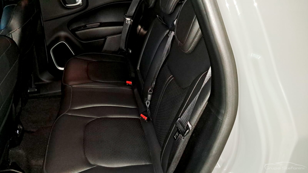 fiat toro 1.3 turbo 270 flex volcano at6 4p automatico 2025