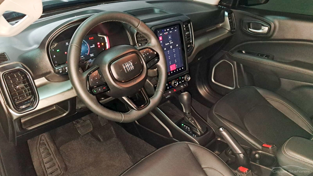 fiat toro 1.3 turbo 270 flex volcano at6 4p automatico 2025