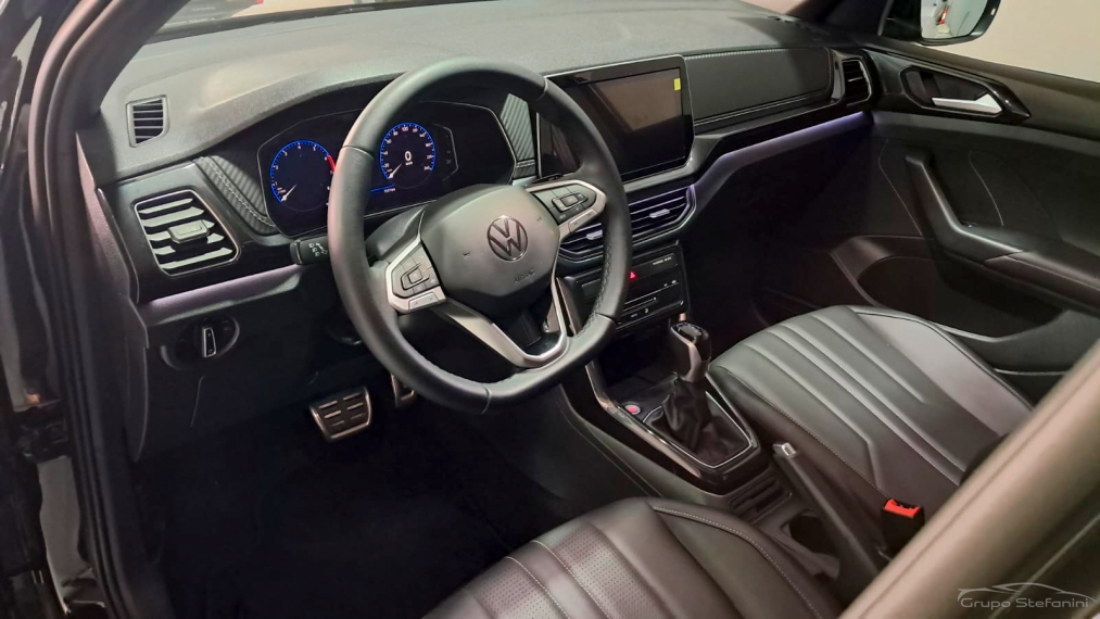 volkswagen t-cross 1.4 250 tsi total flex highline automatico 4p 2025