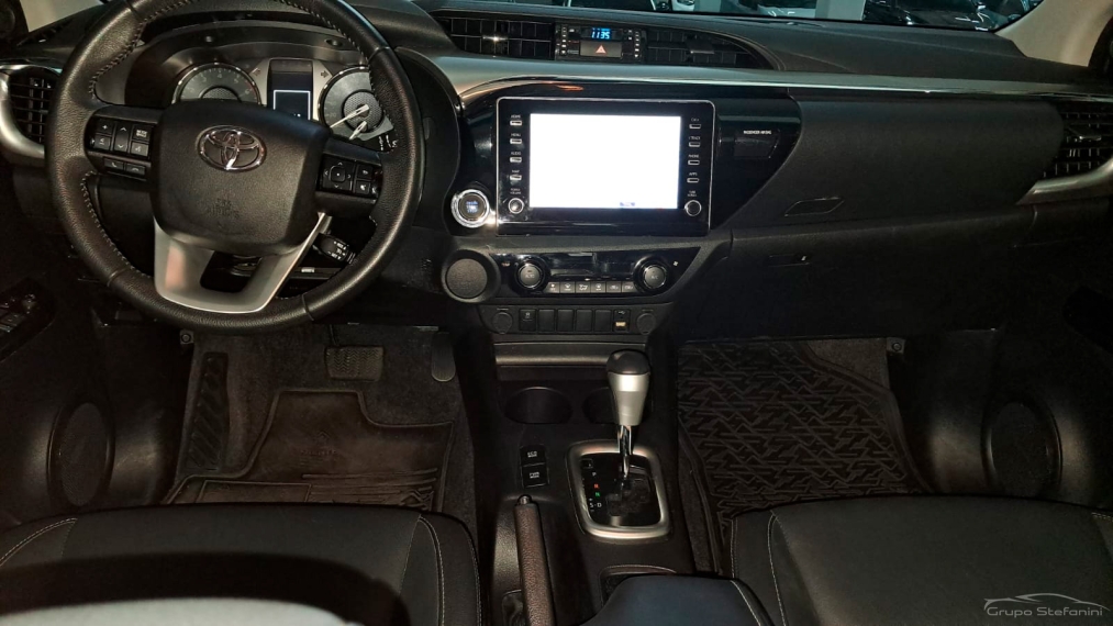 toyota hilux 2.7 vvt-i flex cd srv 4x2 automatico 4p 20213 toyota hilux 2.7 vvt-i flex cd srv 4x2 automatico 4p 20213
