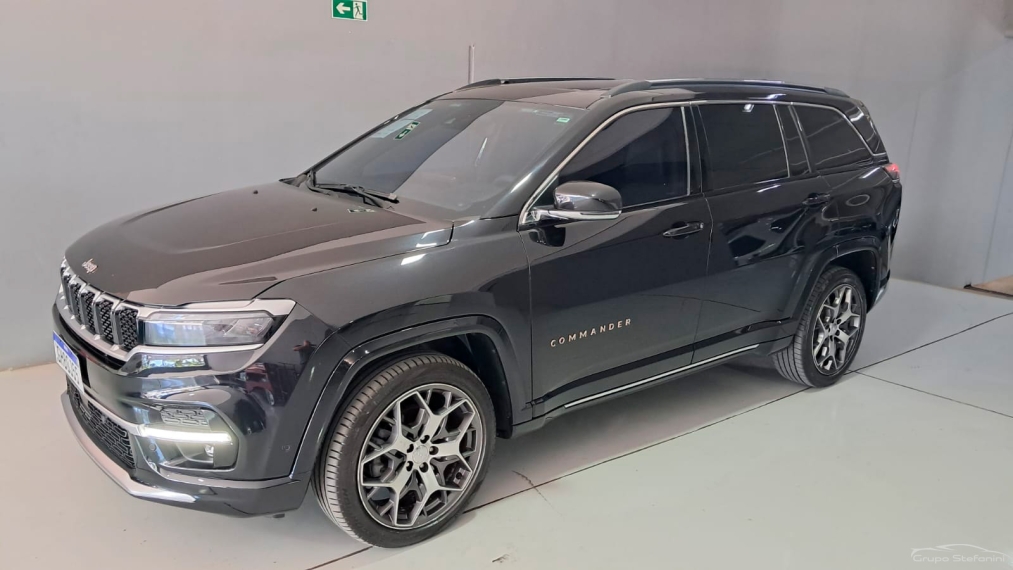 jeep commander 1.3 t270 turbo flex overland at6 4p automatico 2023 jeep commander 1.3 t270 turbo flex overland at6 4p automatico 2023