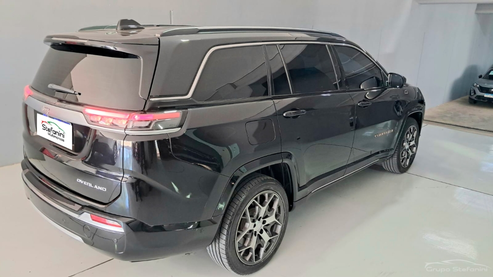 jeep commander 1.3 t270 turbo flex overland at6 4p automatico 202312 jeep commander 1.3 t270 turbo flex overland at6 4p automatico 202312
