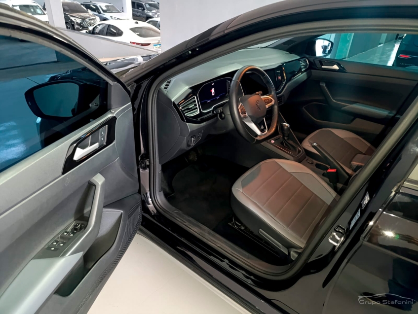 volkswagen nivus 1.0 200 tsi total flex highline automatico 4p 20215
