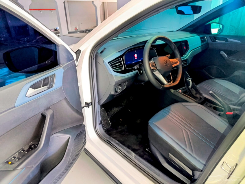 volkswagen nivus 1.0 200 tsi total flex highline automatico 4p 20263