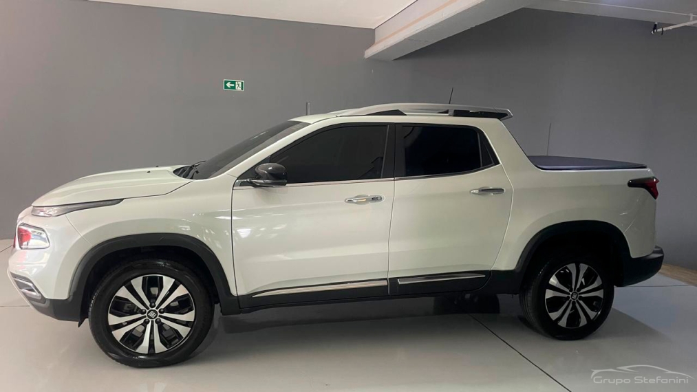 fiat toro 1.3 turbo 270 flex volcano at6 4p automatico 202510