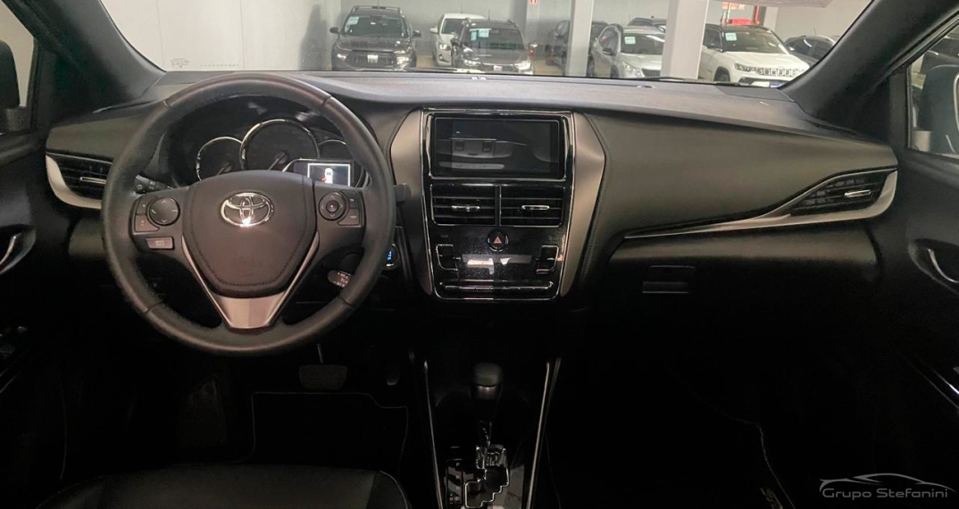 toyota yaris 1.5 16v flex xls multidrive 4p automatico 20254