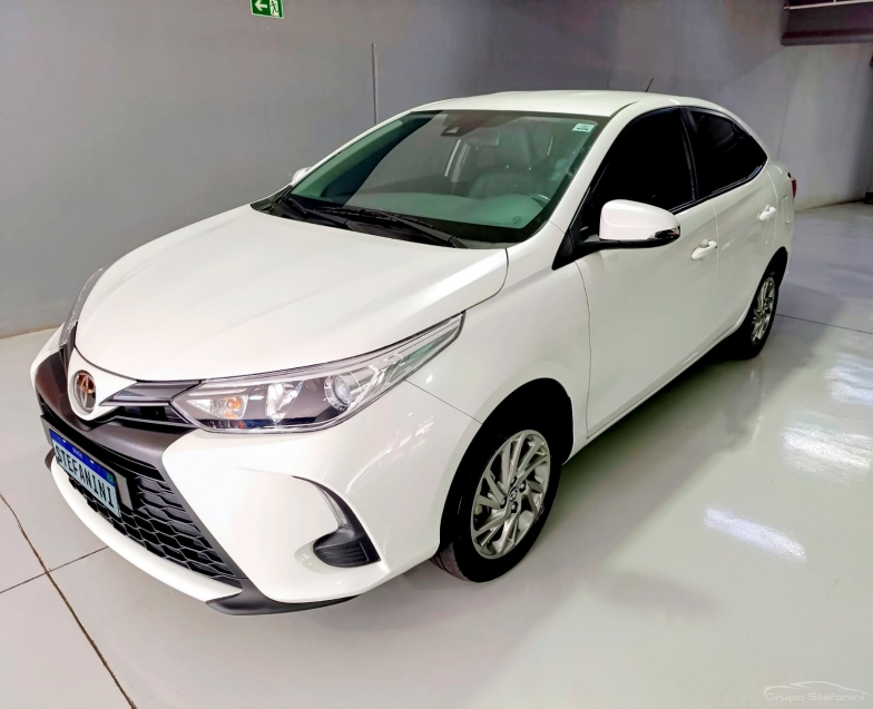 toyota yaris 1.5 16v flex sedan xs multidrive 4p automatico 2025