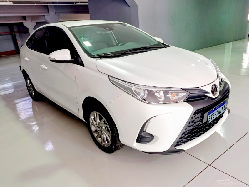 toyota yaris 1.5 16v flex sedan xs multidrive 4p automatico 20252