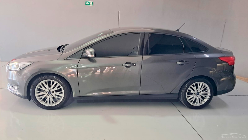 ford focus 2.0 se plus 16v flex 4p powershift automatico 20188