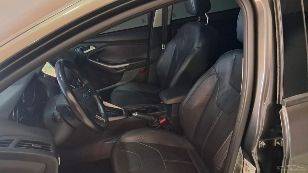 ford focus 2.0 se plus 16v flex 4p powershift automatico 20184