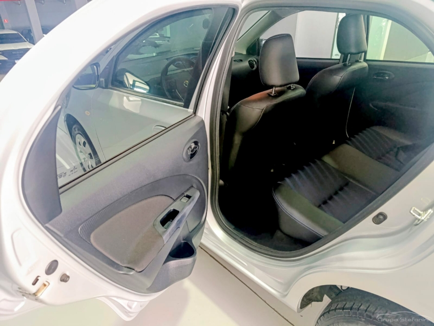 toyota etios 1.5 xs 16v flex 4p manual 20155