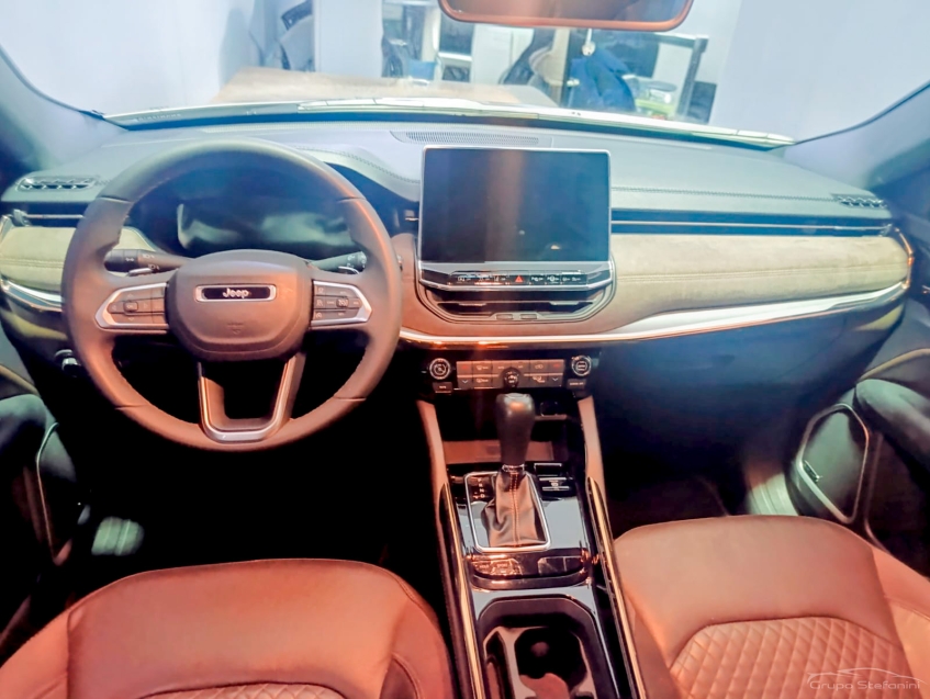 jeep commander 1.3 t270 turbo flex overland at6 4p automatico 20223