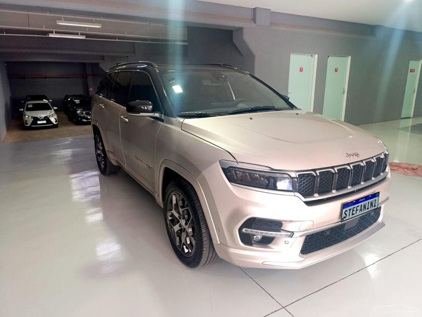 jeep commander 1.3 t270 turbo flex overland at6 4p automatico 20222