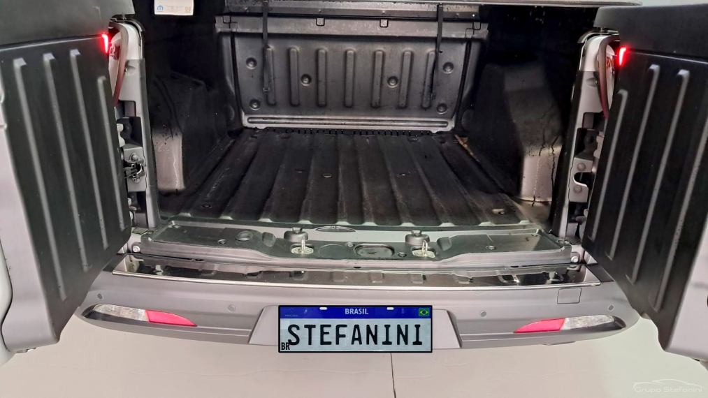 fiat toro 1.3 turbo 270 flex volcano at6 4p automatico 202411