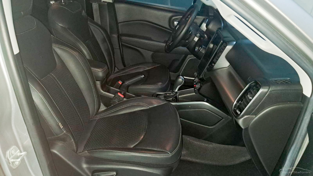 fiat toro 1.3 turbo 270 flex volcano at6 4p automatico 20244