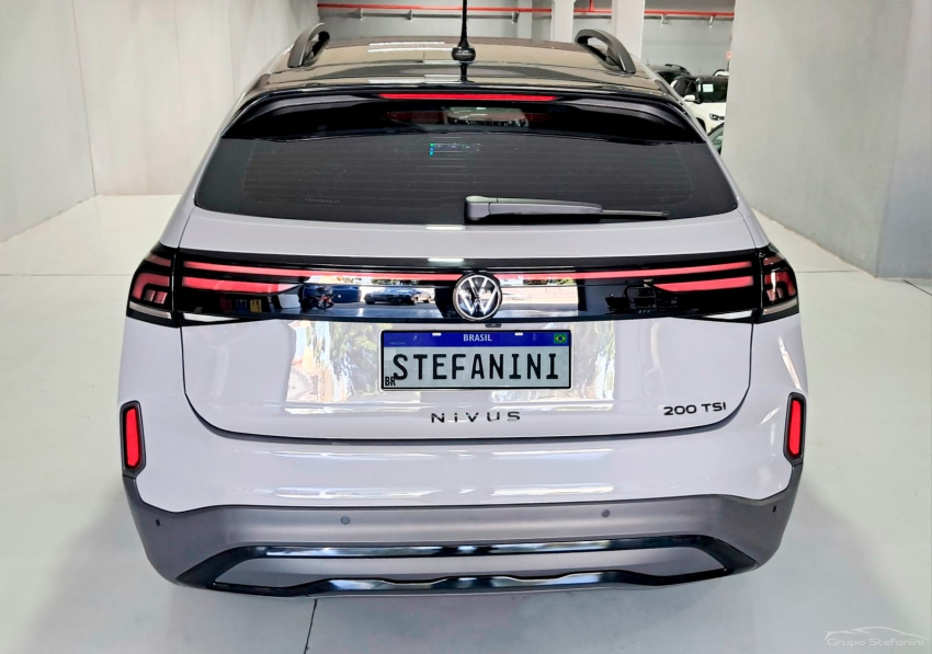 volkswagen nivus 1.0 200 tsi total flex highline automatico 4p 202610