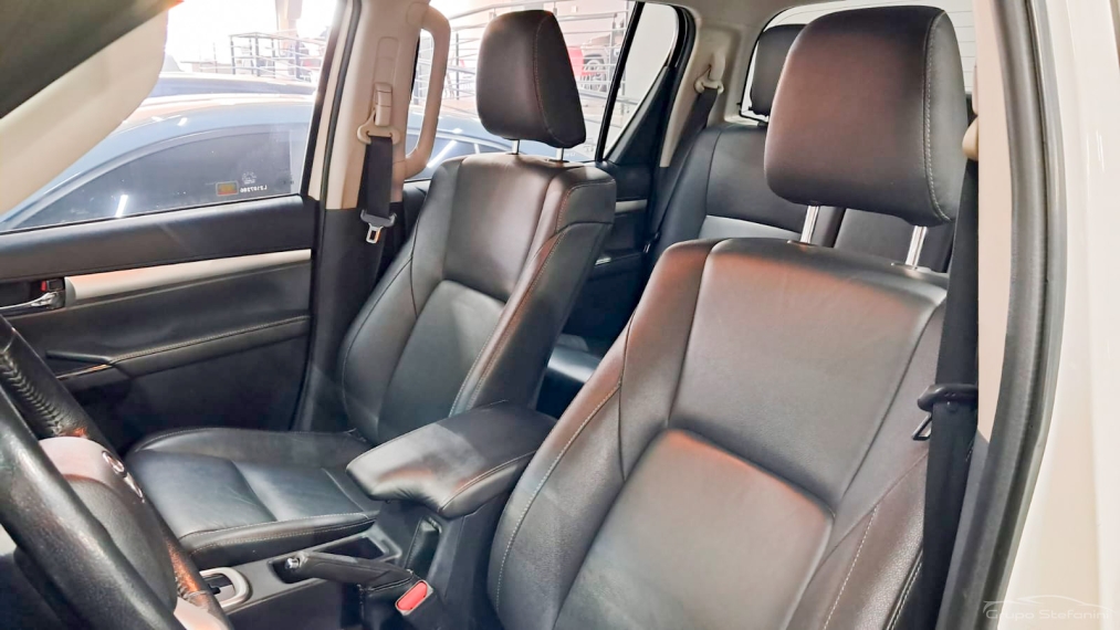 toyota hilux 2.8 srv 4x4 cd 16v diesel 4p automatico 20204