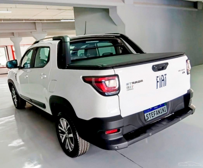 fiat strada 1.3 firefly flex volcano cd cvt 4p automatico 202511