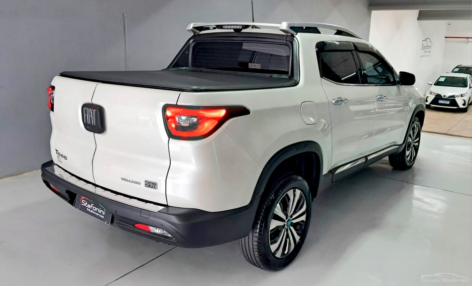 fiat toro 1.3 turbo 270 flex volcano at6 4p automatico 202410