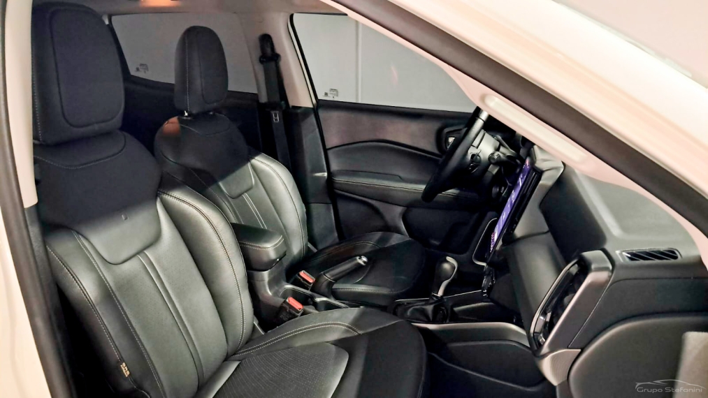 fiat toro 1.3 turbo 270 flex volcano at6 4p automatico 20244