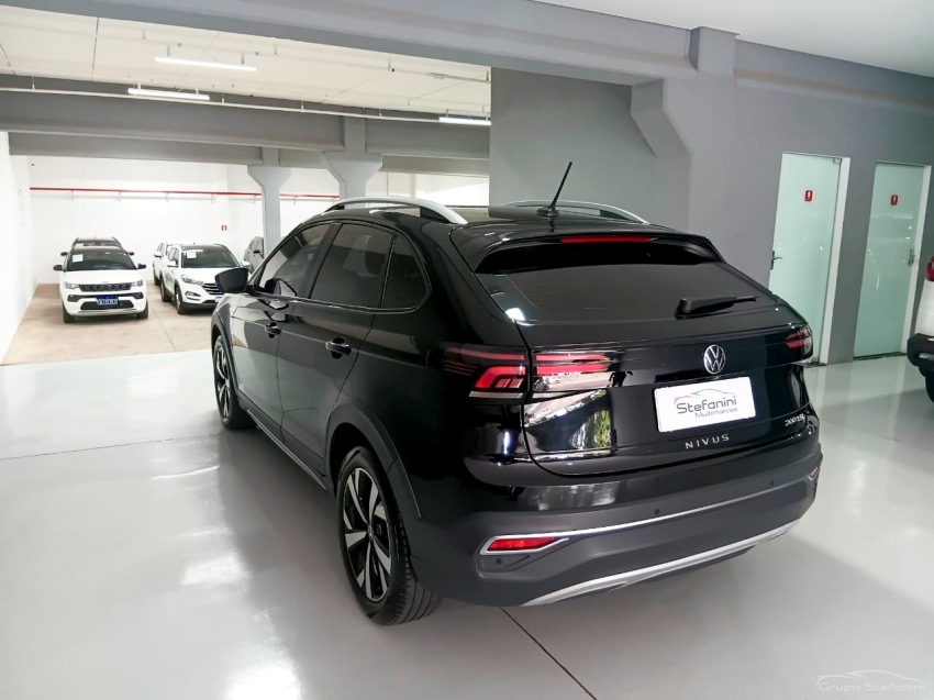 volkswagen nivus 1.0 200 tsi total flex highline automatico 4p 202310