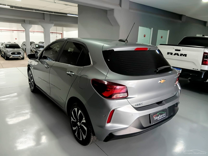 chevrolet onix 1.0 turbo flex premier automatico 4p 202510