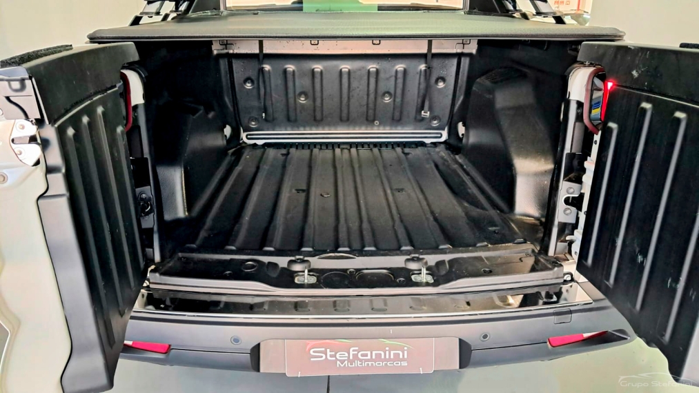 fiat toro 1.3 turbo 270 flex volcano at6 4p automatico 202610