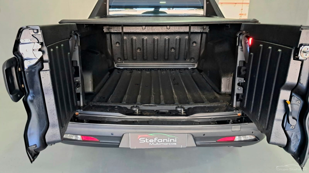 fiat toro 1.3 turbo 270 flex volcano at6 4p automatico 202412