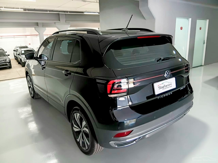 volkswagen t-cross 1.0 200 tsi total flex comfortline automatico 4p 202215