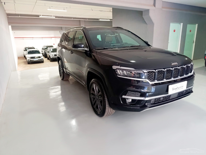 jeep commander 2.2 turbo diesel overland at9 4p automatico 20252