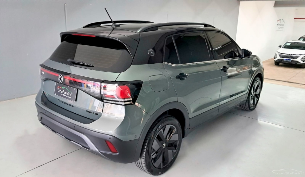 volkswagen t-cross 1.4 250 tsi total flex extreme automatico 4p 202611