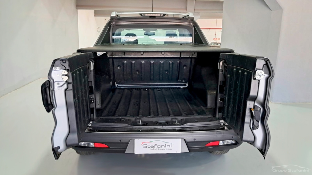 fiat toro 1.3 turbo 270 flex volcano at6 4p automatico 202513