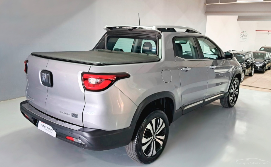 fiat toro 1.3 turbo 270 flex volcano at6 4p automatico 202512