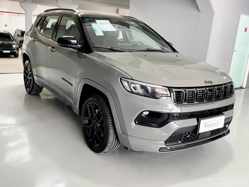 jeep compass 2.0 hurricane 4 turbo gasolina blackhawk at9 4p automatico 20262