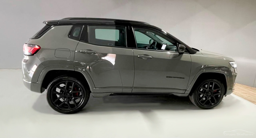 jeep compass 2.0 hurricane 4 turbo gasolina blackhawk at9 4p automatico 202610