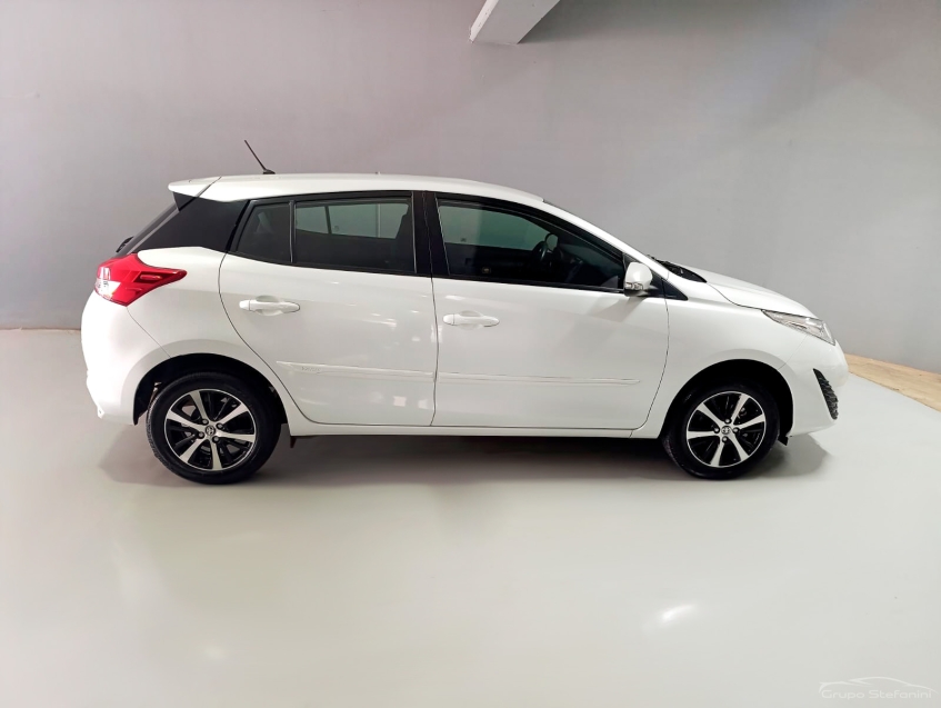 toyota yaris 1.5 16v flex xl plus connect multidrive 4p automatico 202110