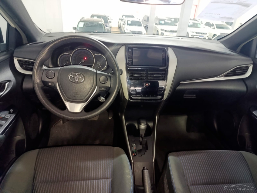 toyota yaris 1.5 16v flex xl plus connect multidrive 4p automatico 20215