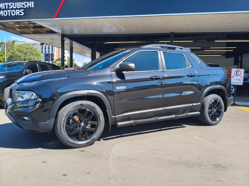 fiat toro 2.0 16v turbo diesel ultra 4wd at9 1.9 4p automatico 2022