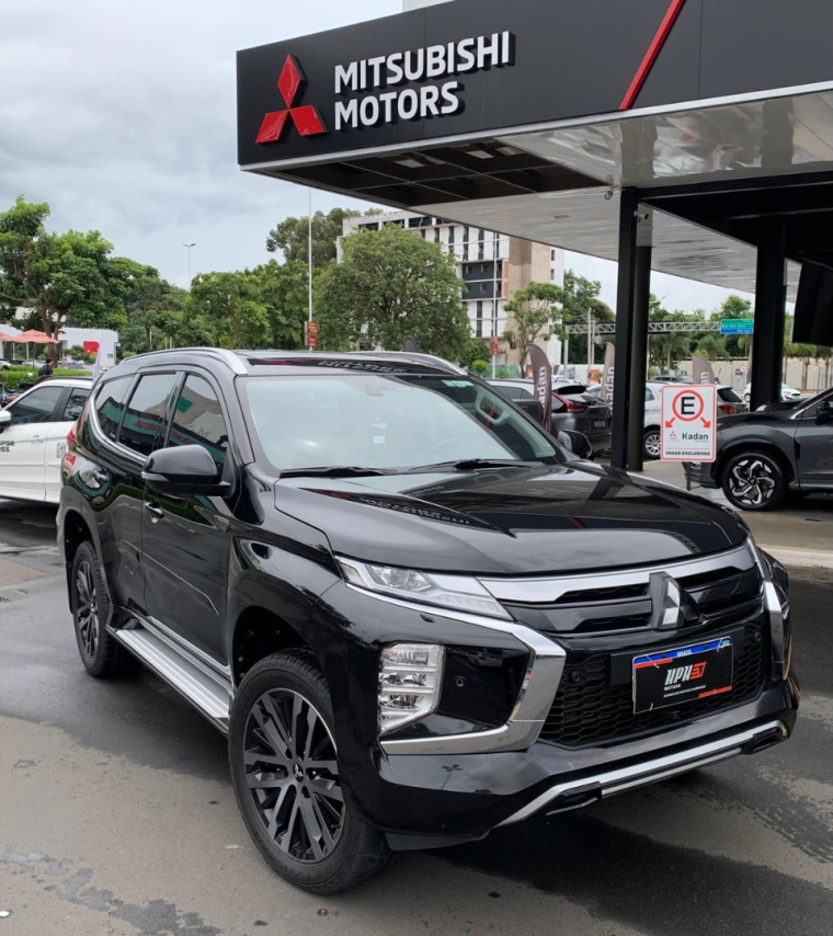 mitsubishi pajero sport 2.4 16v mivec turbo diesel legend awd automatico 4p 2024