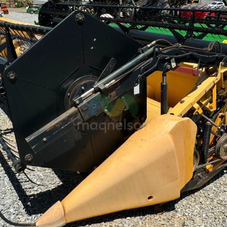 colheitadeira new holland  cr 608011