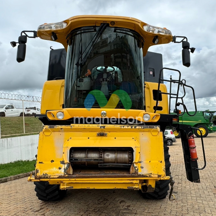 colheitadeira  new holland cr90602
