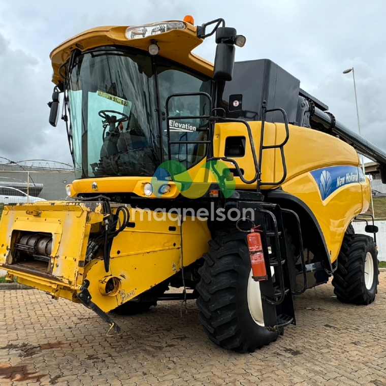 colheitadeira  new holland cr90601