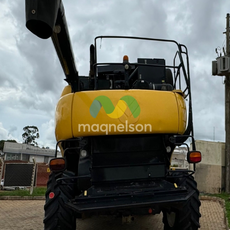 colheitadeira  new holland cr90605