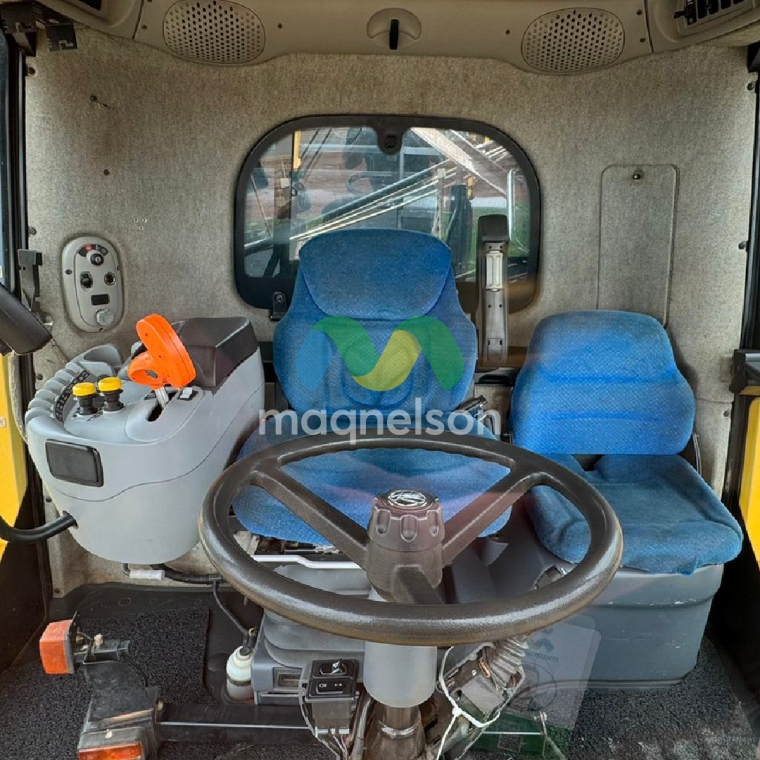 colheitadeira  new holland cr906017