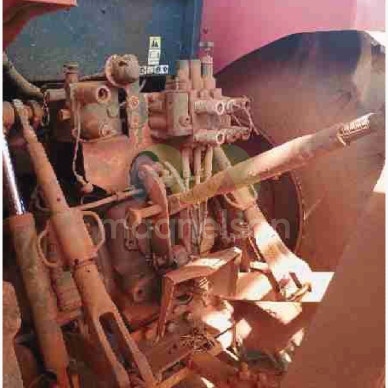 case trator farmall 110 2015 hibrido 1p semiautomatico